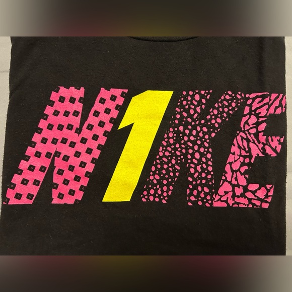 3 Nike tees - Picture 4 of 4